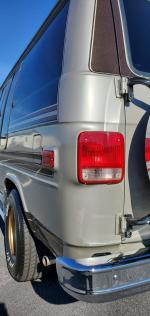 Chevrolet G20 Conversion Van  1988 года